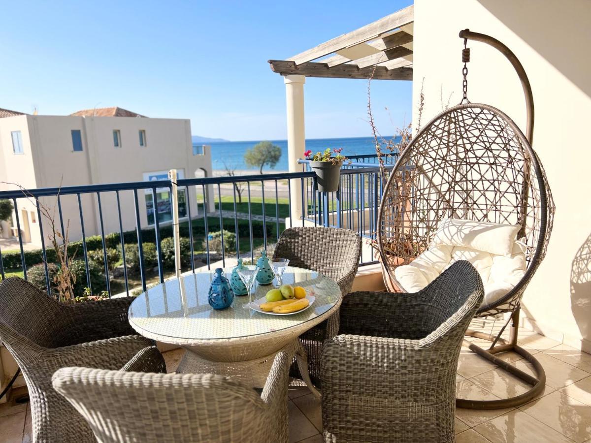 Odyssey Beach Front Apartment La Canée Extérieur photo